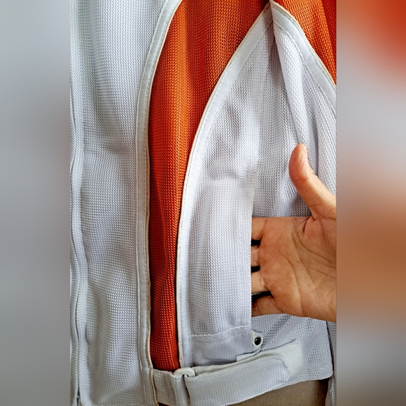 Women's Harley Davidson White and Orange Jacket - Picture 3 of 16